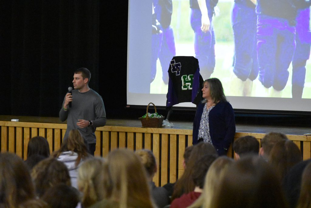 Ronnie Gage and Dorothy Connor presented at assembly in auditorium